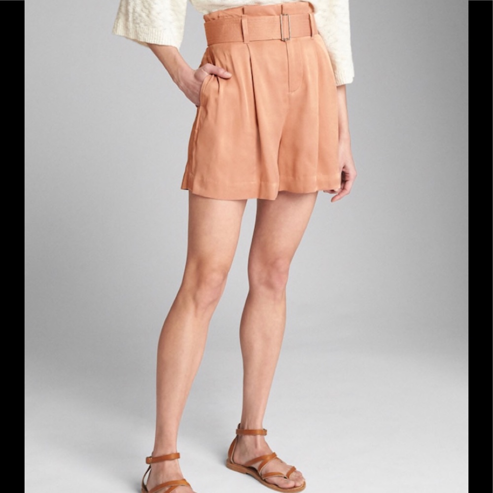 High waisted belted shorts.NWT!